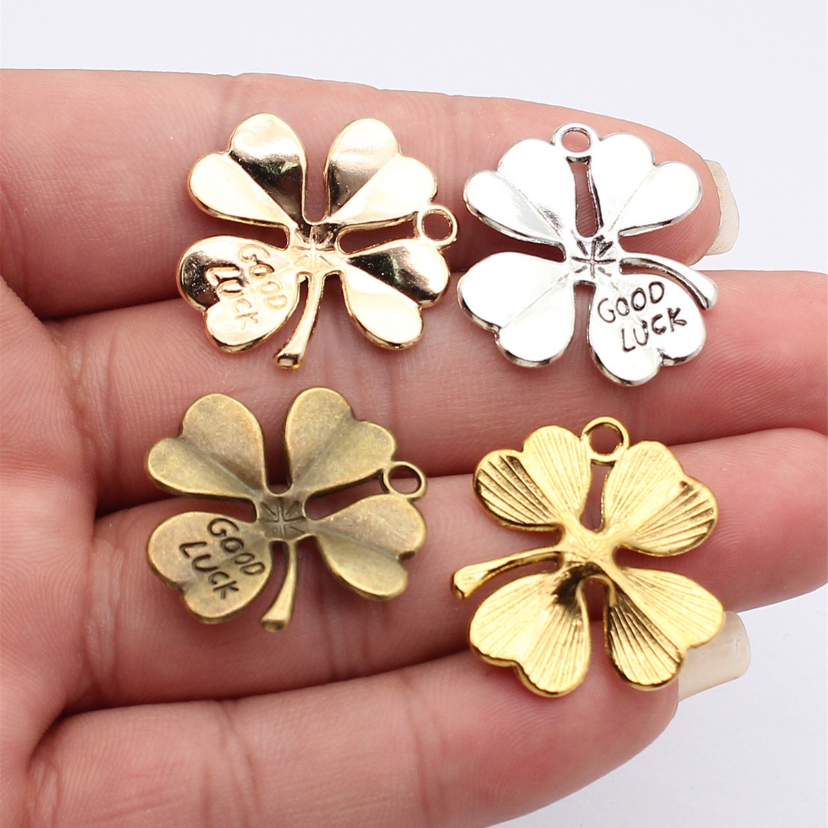 WYSIWYG 5pcs 28x26mm Kc Gold C - Vintage Fashion Stores ulasan dan harga