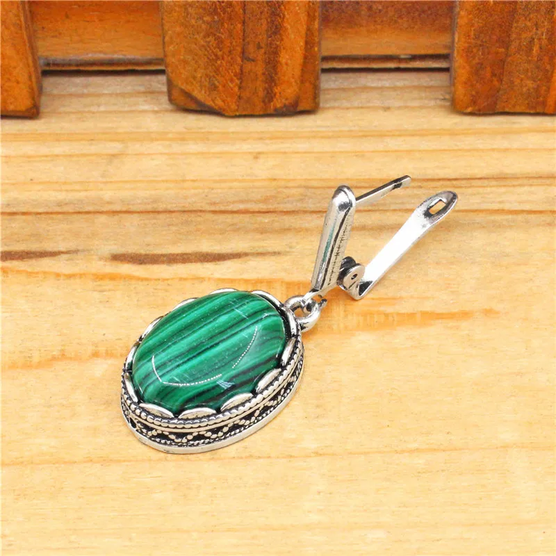 Flower Oval Malachite Dangle E - Vintage Fashion Look ulasan dan harga