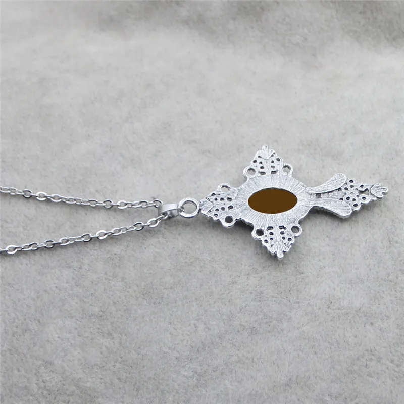 Vintage Look Cross Pendant Lad - Vintage Fashion Look ulasan dan harga